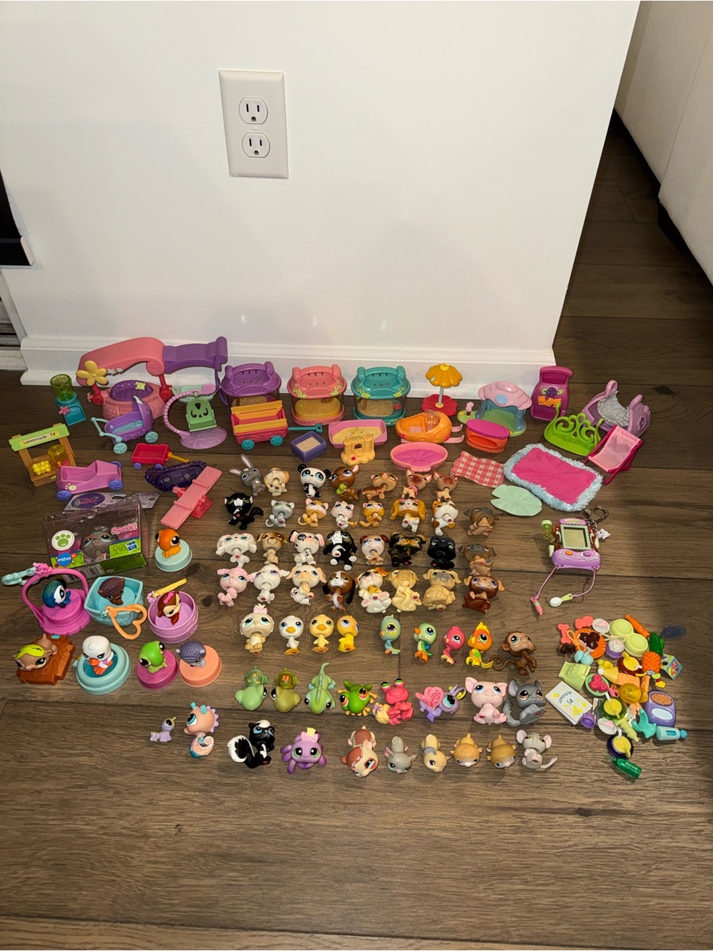 Littlest Pet Shop Authentic Lot of Pets, Key Chain Digital Pet, and Accessories